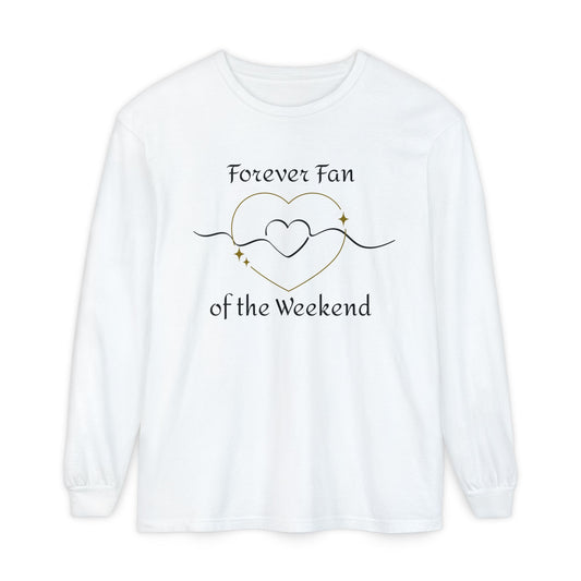 Weekend Lover Long Sleeve T-Shirt, Relaxed Fit Comfort Colors Tee, Unisex Gift, Cozy Wearable Art, Gender-Neutral Top, Fan of Weekends Shirt